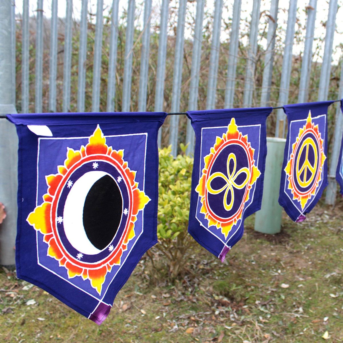 Batik Flag Banner – Love in the Centre, 7 Flags