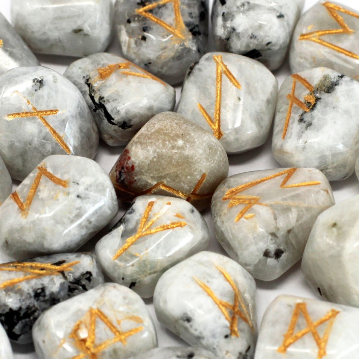 Rune Stone Set in Pouch – Rainbow Moonstone