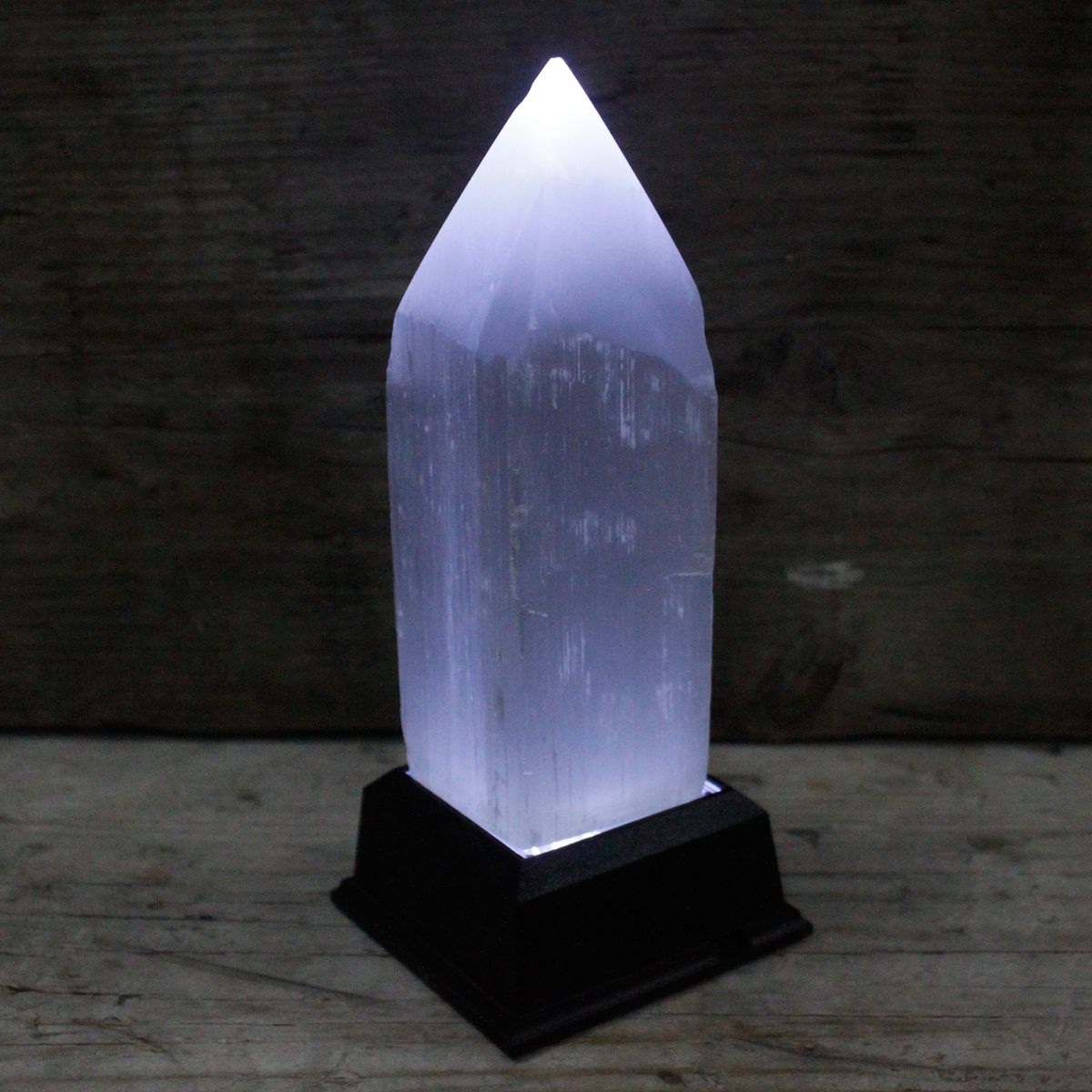 Selenite Pencil Point Tower – 15cm