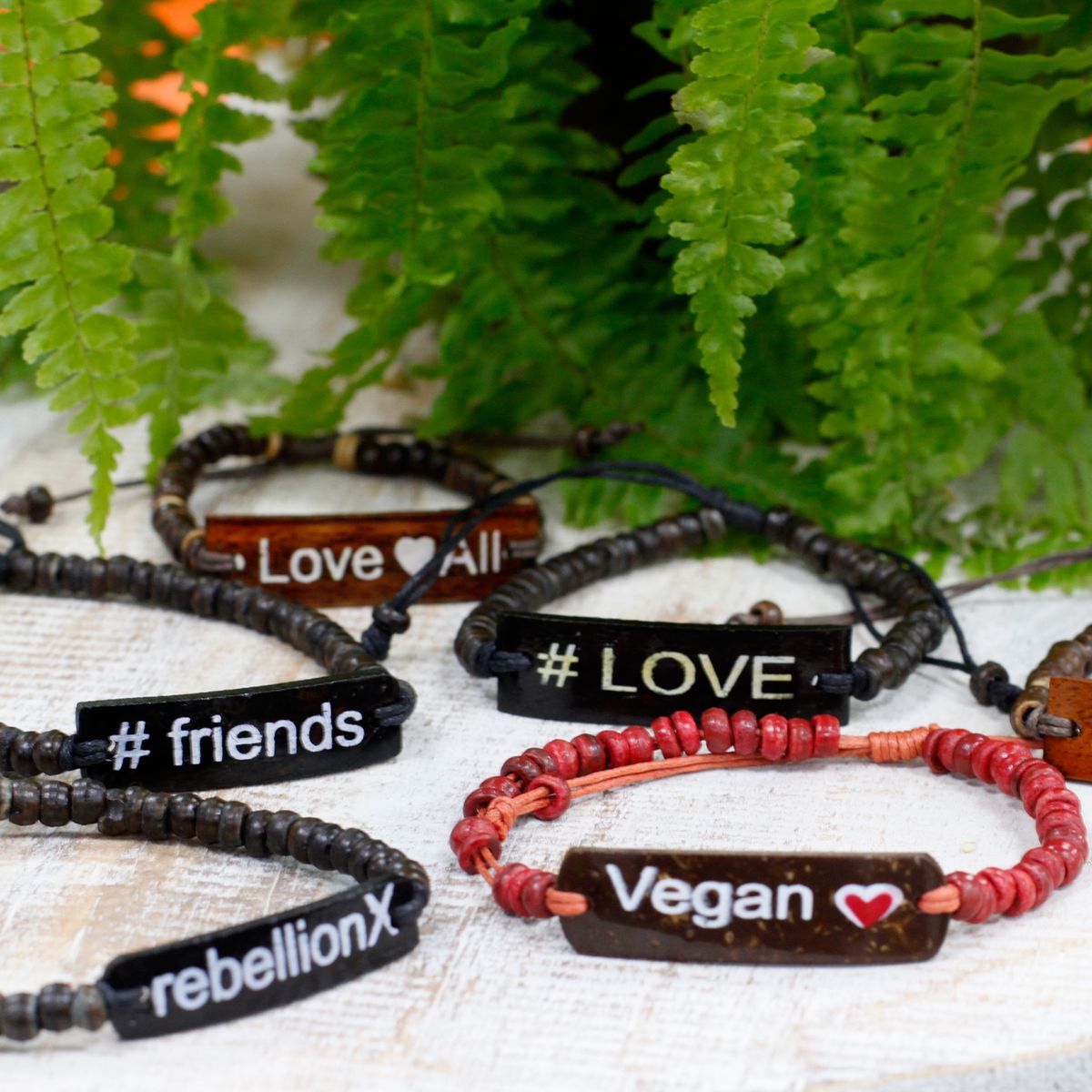 Coconut Wood Slogan Bracelet – #Friends