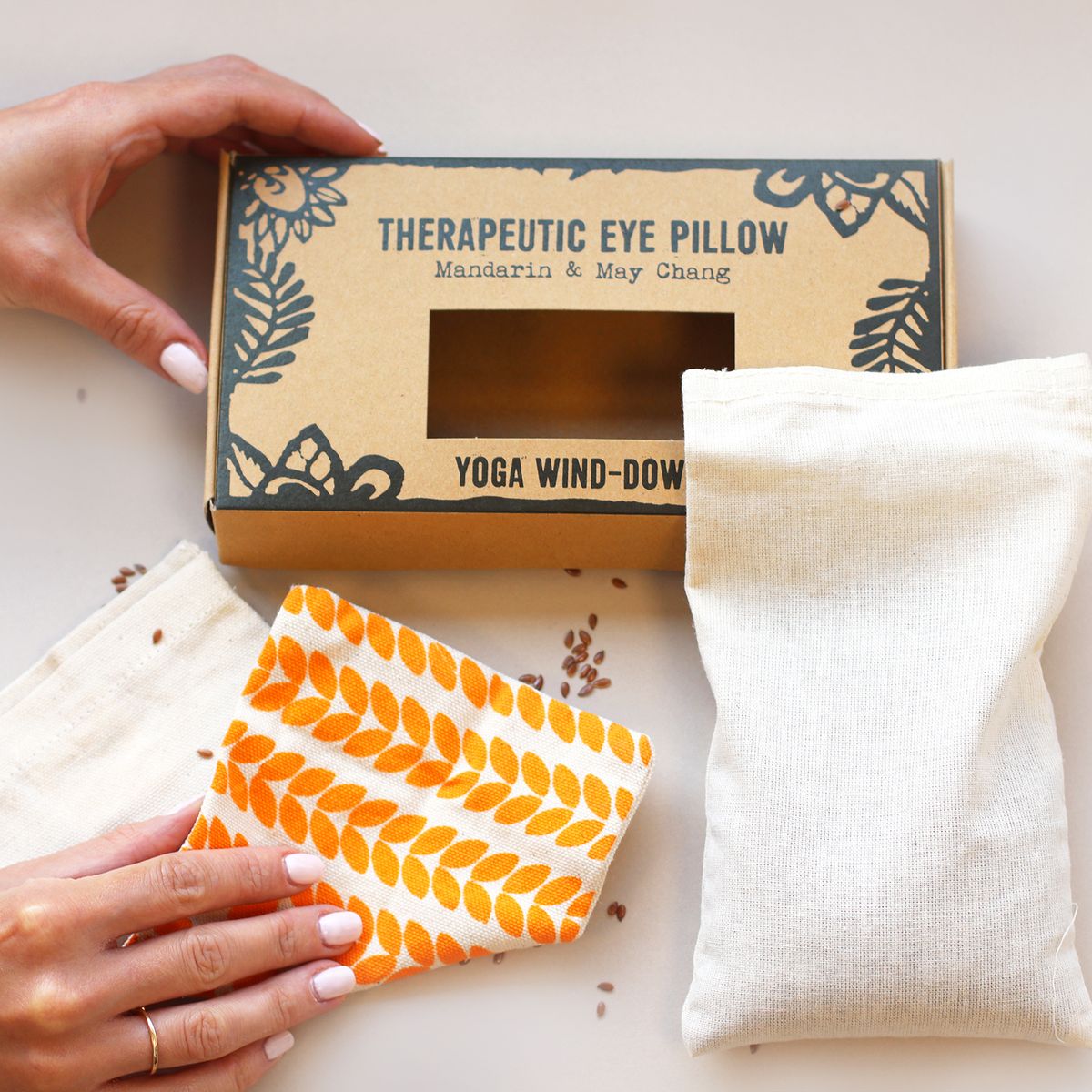 Agnes & Cat Eye Pillow – Yoga Wind-Down