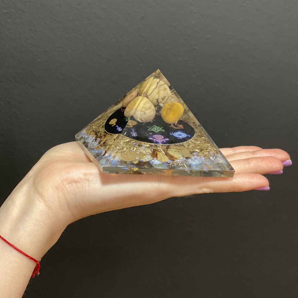 Orgonite Pyramid – Midnight Reiki, 70mm