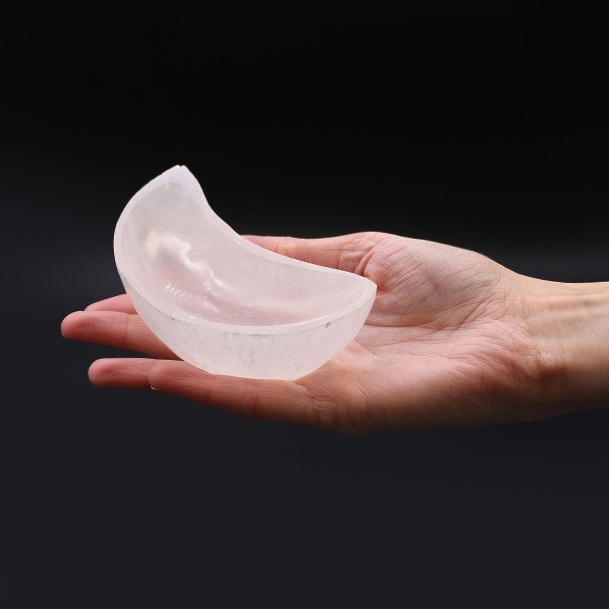 Selenite Moon Bowl – 10cm