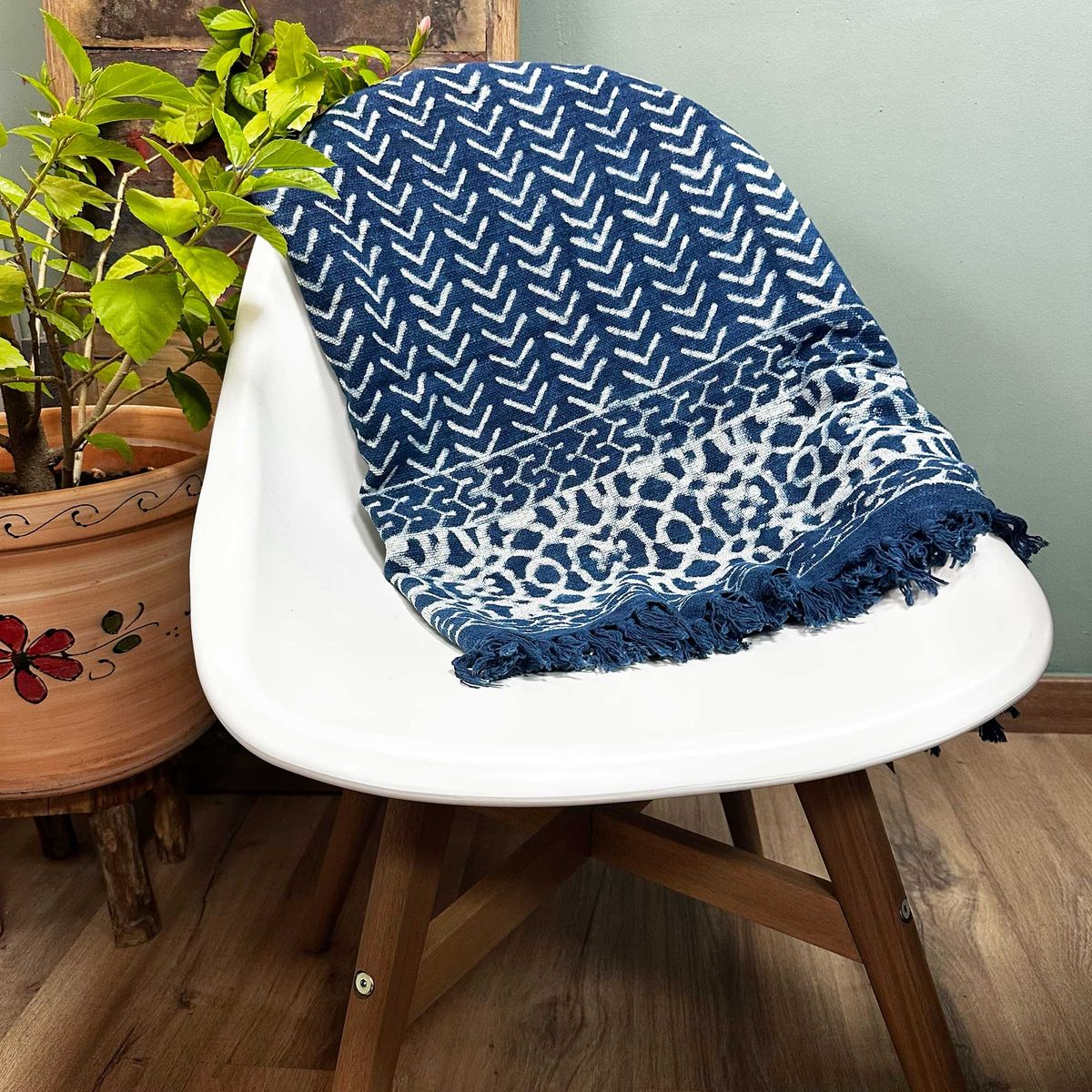 Handmade Indigo Cotton Throw – Seedha Arrows, 170 x 120cm