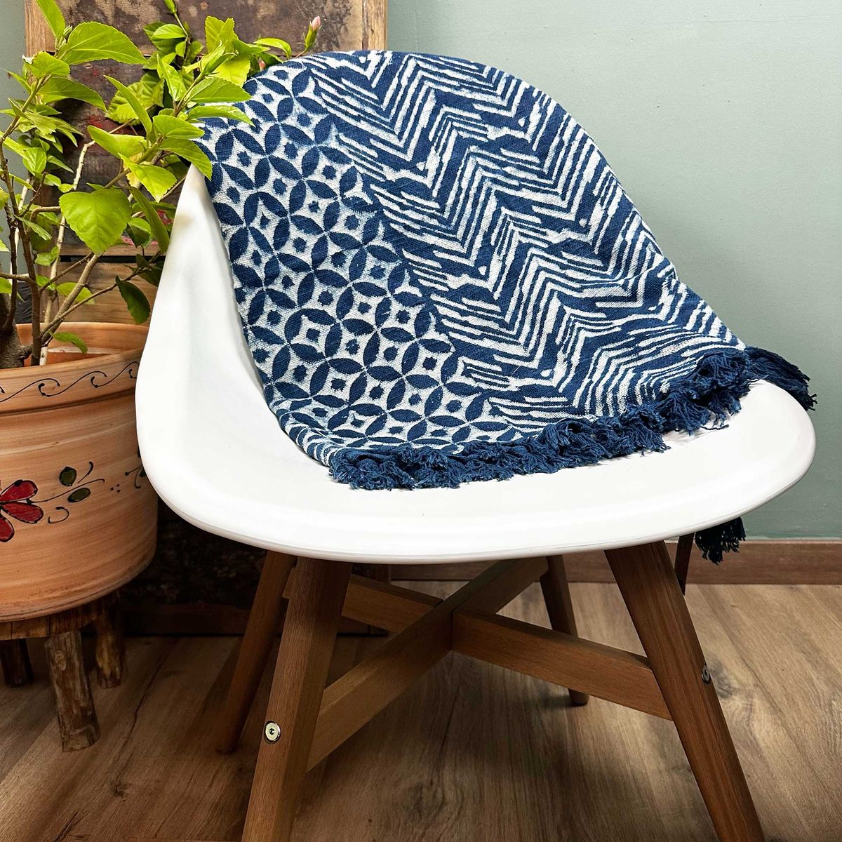 Handmade Indigo Cotton Throw – Namoona Waves, 170 x 120cm