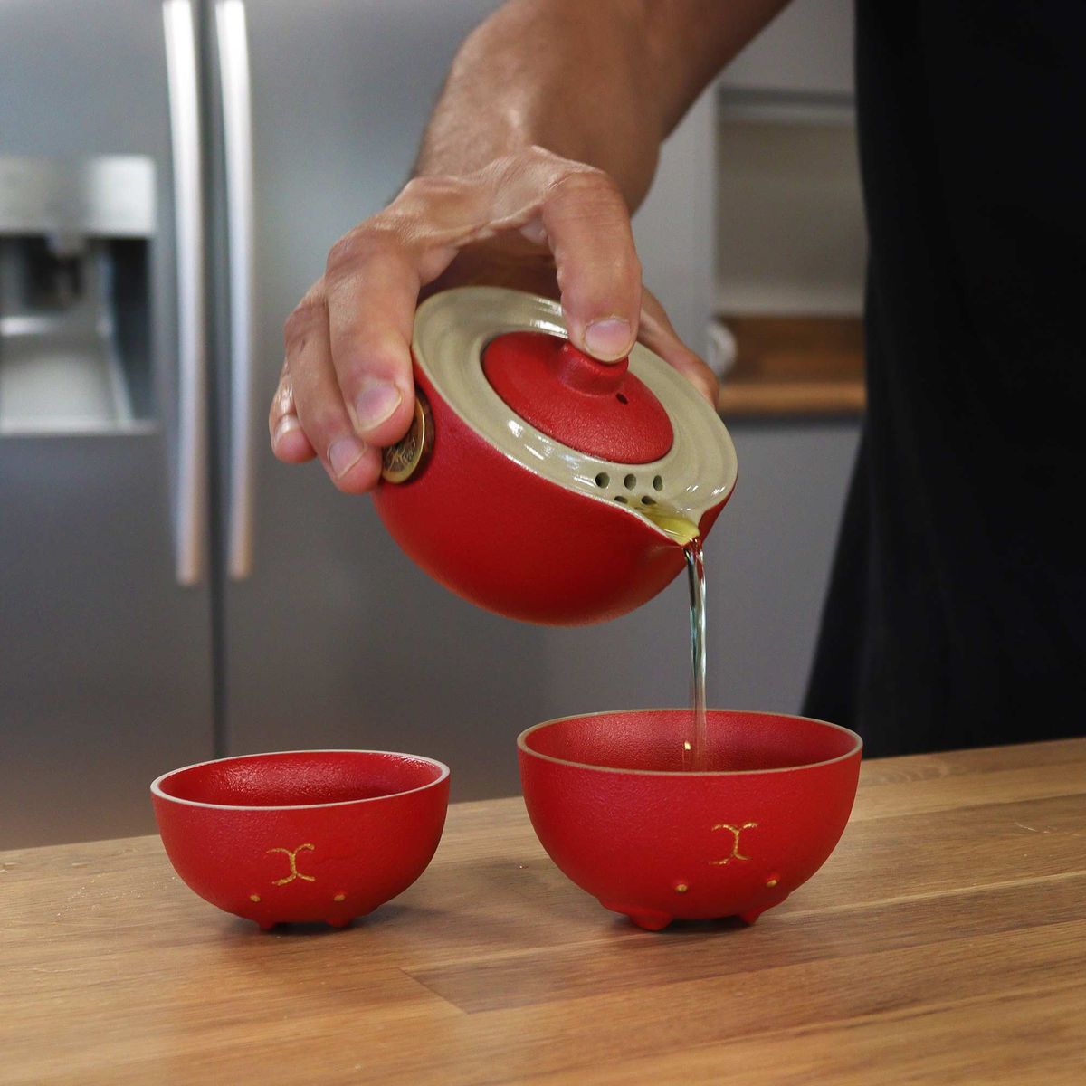 Money Cat Teapot Set with Two Cups & Travel Case – Red