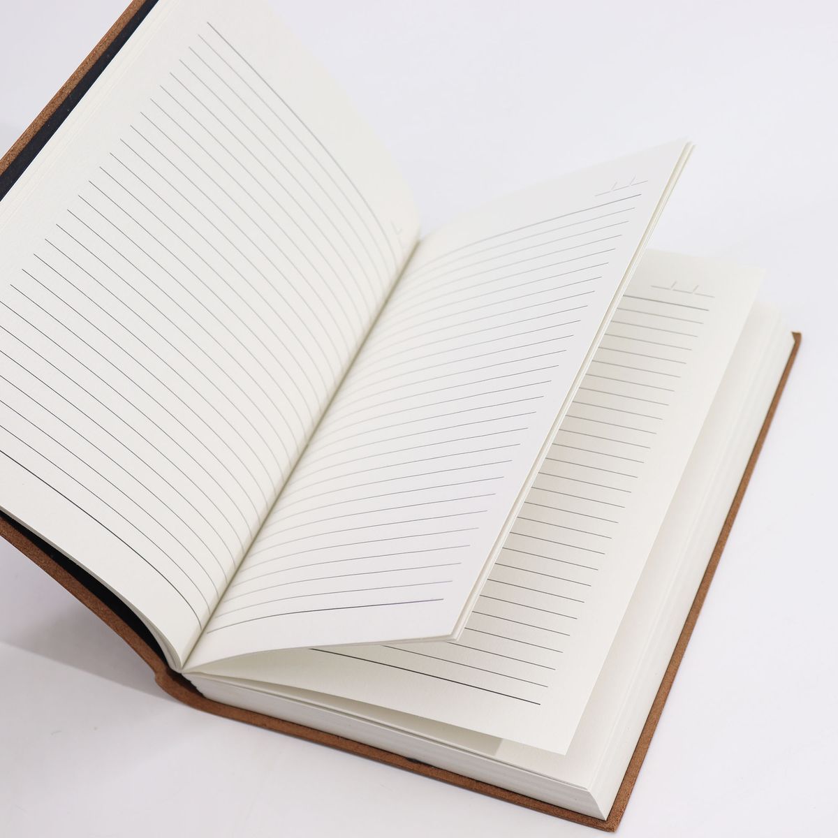 Black & Tan Leather Notebook – 100 Lined Pages, 20x15cm