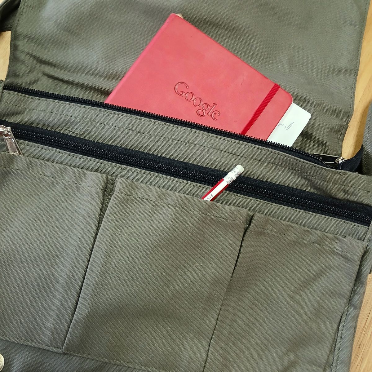 Cotton Canvas Laptop Messenger Bag – Olive