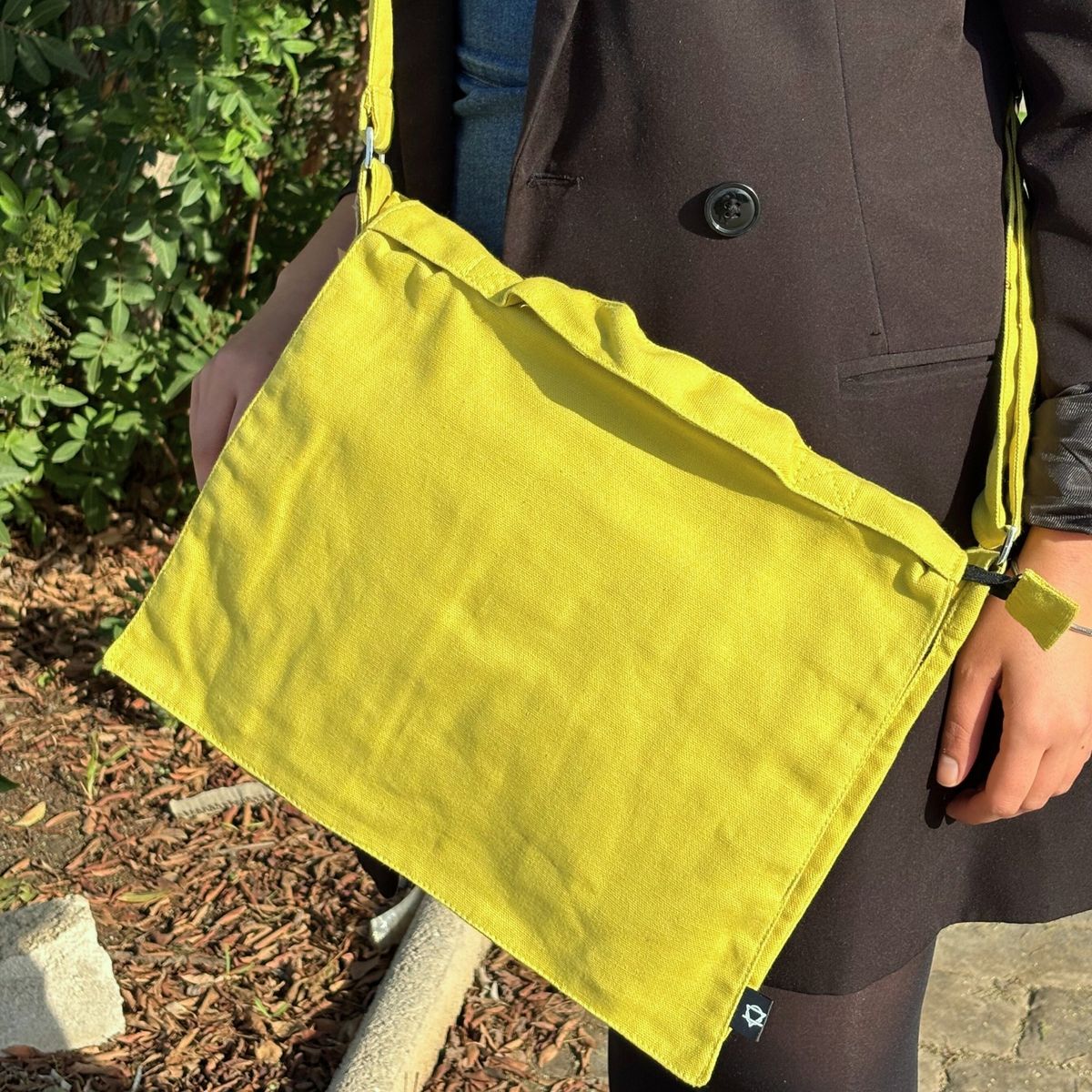 Cotton Canvas Laptop Messenger Bag – Mustard