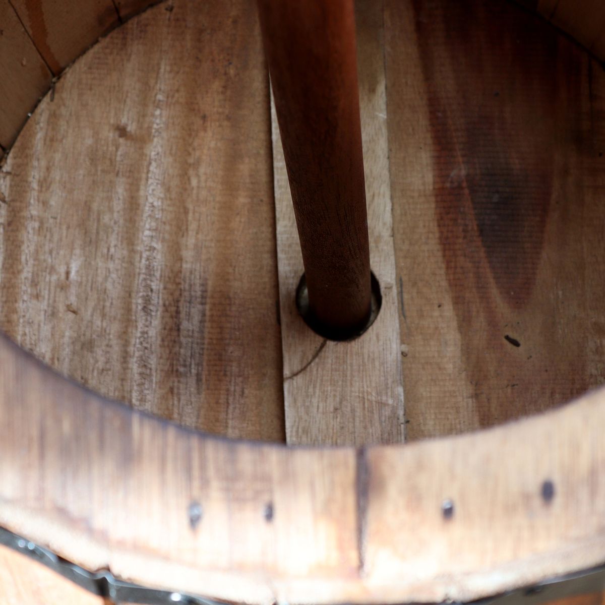 Beer Barrel Stool & Parasol Stand – Natural Wood, 38x32cm