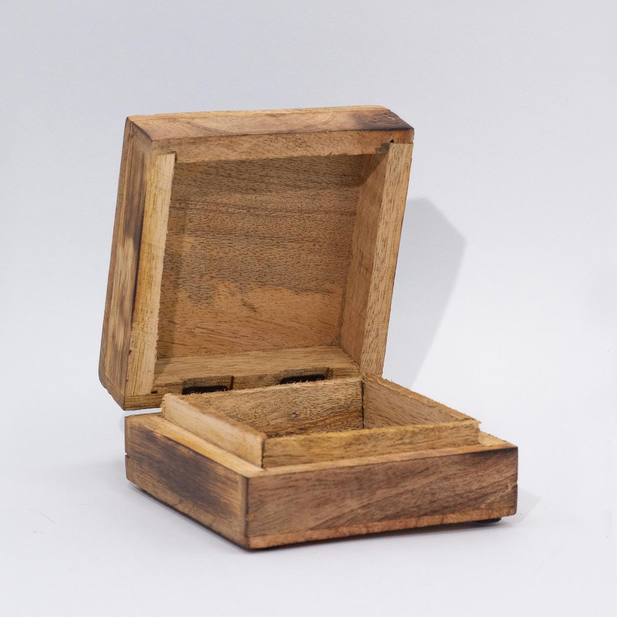 Mushroom Design Square Box – Maroon, Medium 13.5cm