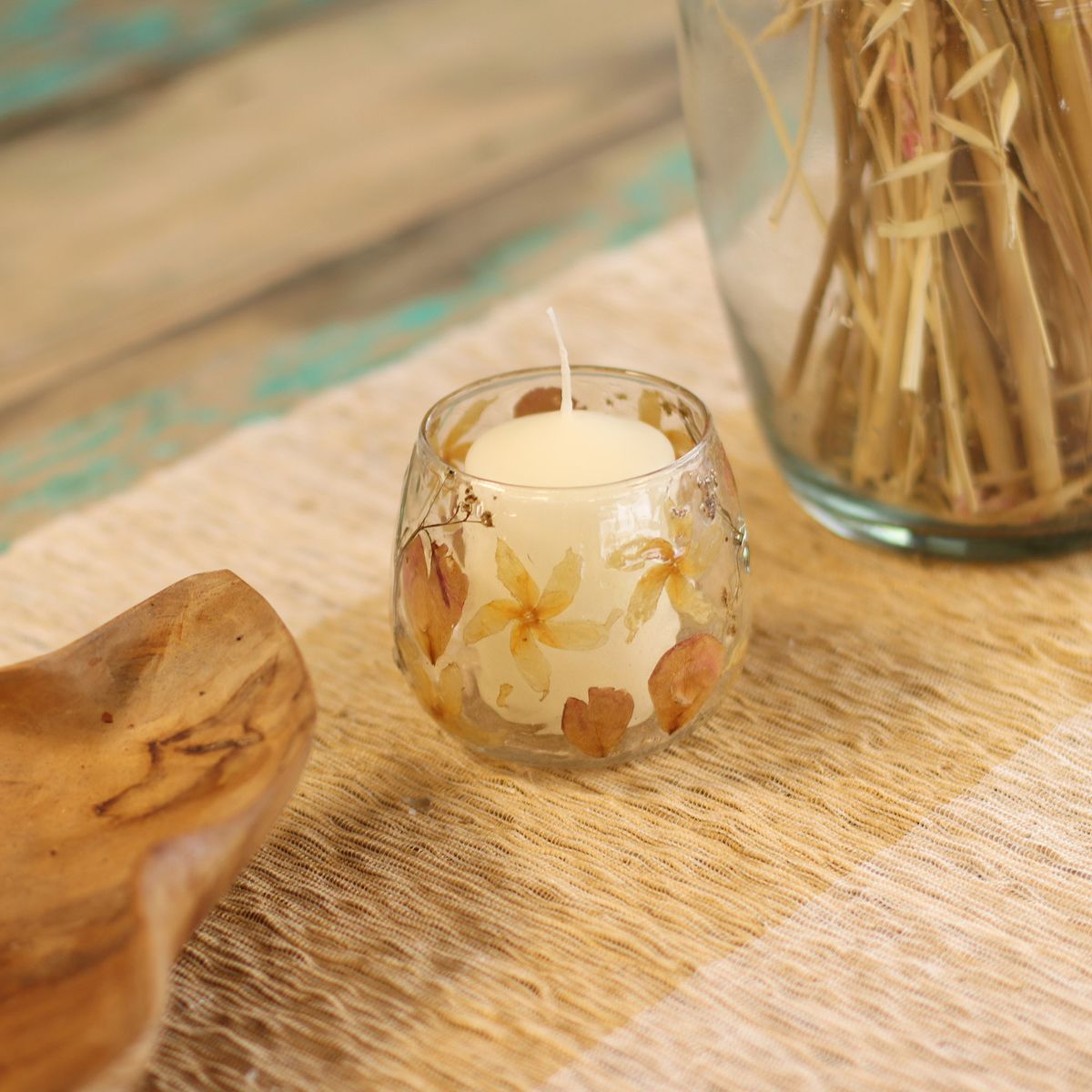 Natural Floral Glass Straight Candle Holder – Rosa, 8x8cm