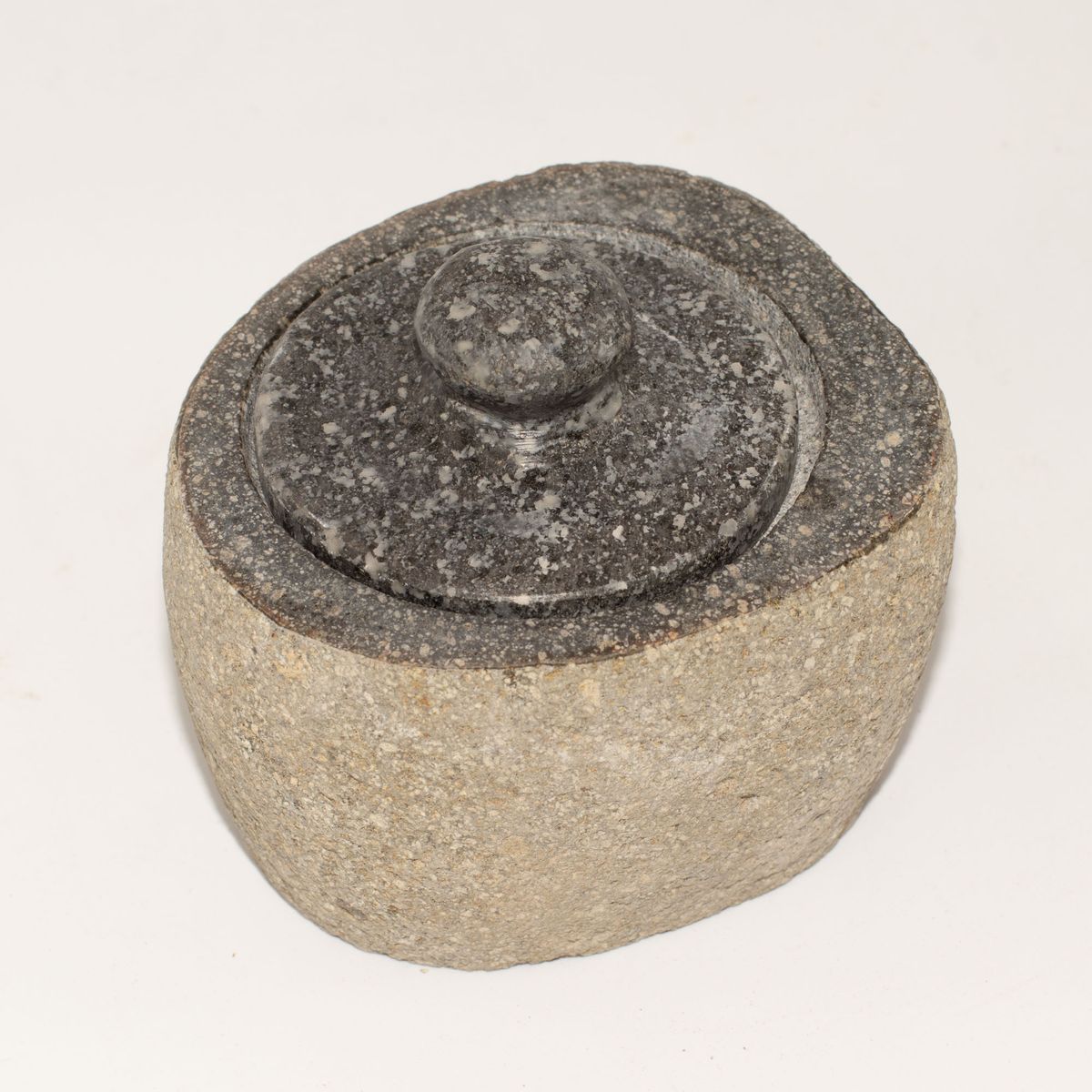 Natural Riverstone Grounding Pot – Small, 9x7cm