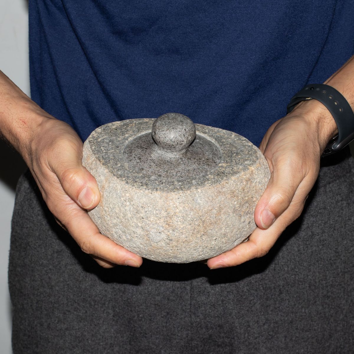 Natural Riverstone Grounding Pot – Large, 15x12cm