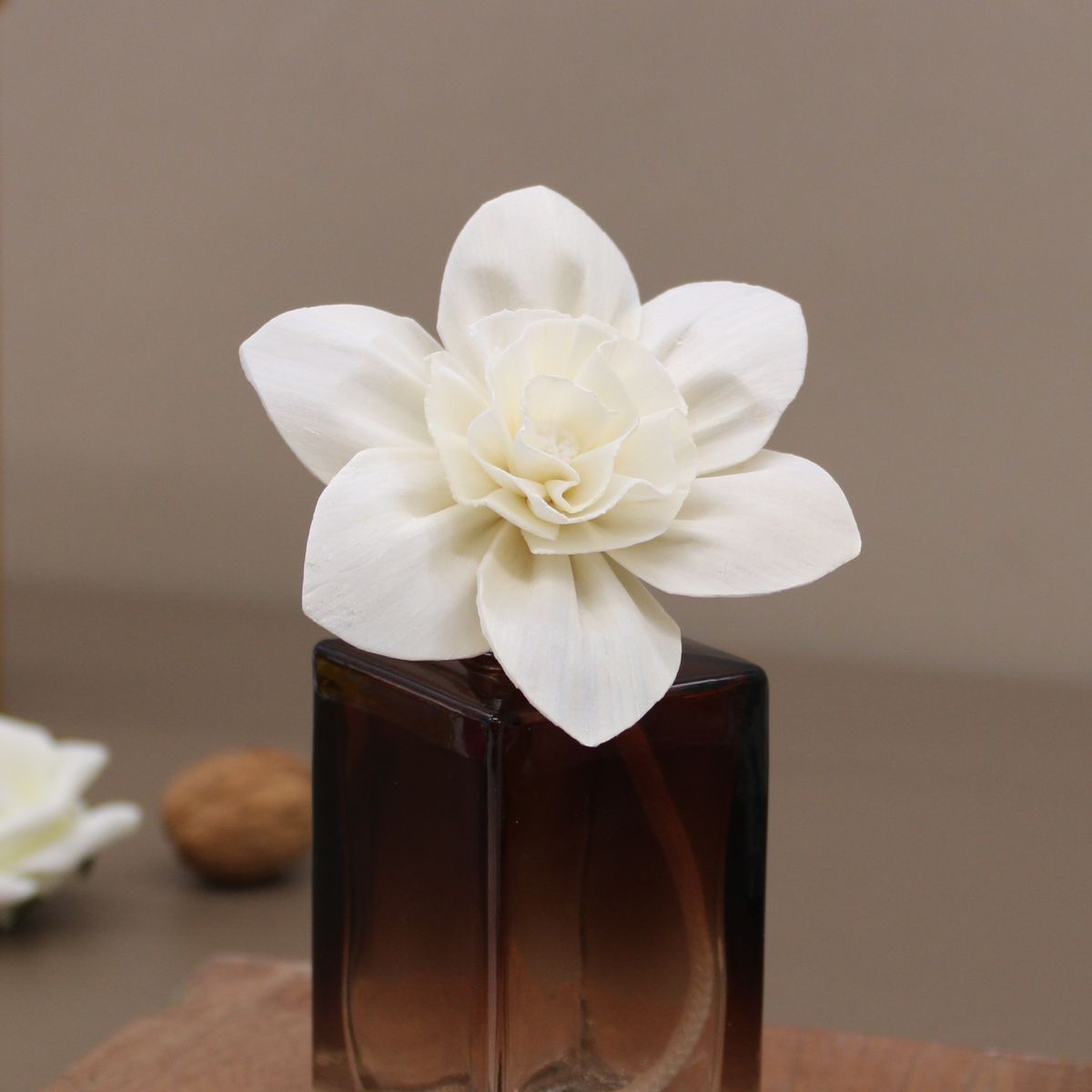 Natural Diffuser Flowers – Large Lily on String