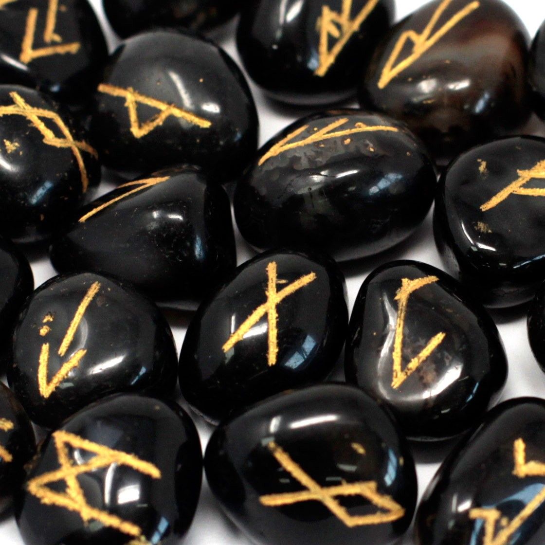 Rune Stone Set in Pouch – Black Onyx