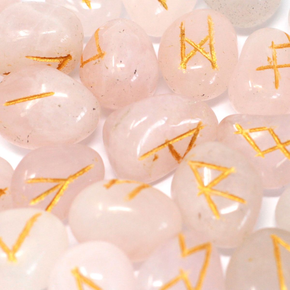 Rune Stone Set in Pouch – Rose Quartz